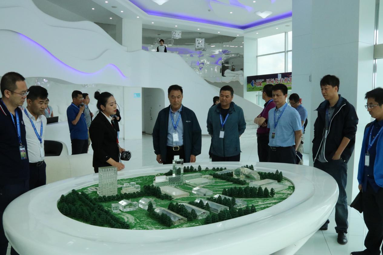 5d5a19f9992e2.jpg news19021-1.jpg