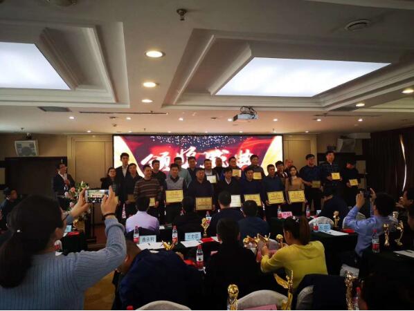 5dba89547f8fa.jpg 2.jpg