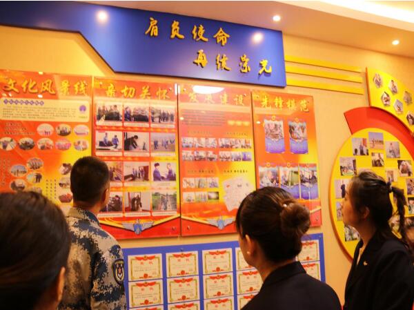 5dbd9982aa068.jpg 2.jpg